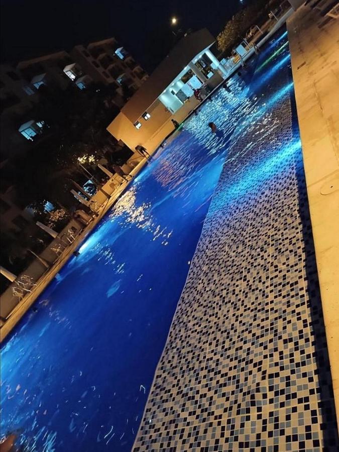 Penalisakaposalsar Apartment จีราร์ดอท ภายนอก รูปภาพ